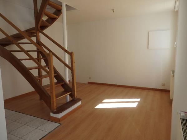 A LOUER MAISON DE VILLE DE TYPE F3 A SOTTEVILLE LES ROUEN (76300)