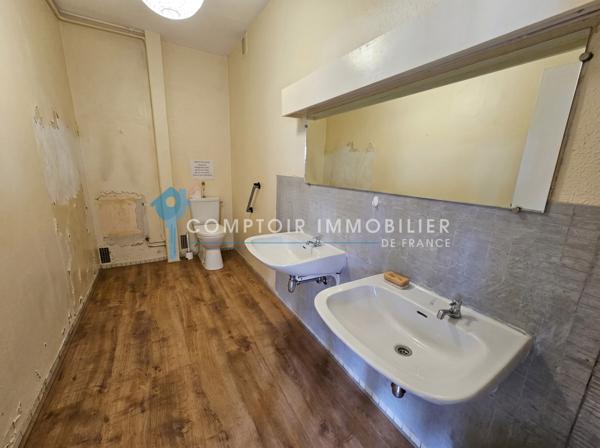 Immeuble
                                                                                                                                                
                                                                                                                                                
                                                                                                                                                
                                                    
                                                                                                                                                                                                                                                                                                                        342  m²                                                                                                                                                                                                         2 etage(s)