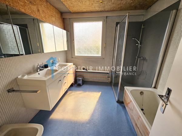 Immeuble
                                                                                                                                                
                                                                                                                                                
                                                                                                                                                
                                                    
                                                                                                                                                                                                                                                                                                                        342  m²                                                                                                                                                                                                         2 etage(s)