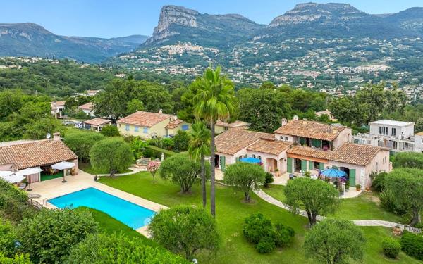 Maison à vendre    7 pièces •  La Gaude