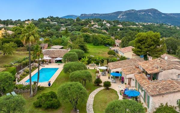 Maison à vendre    7 pièces •  La Gaude