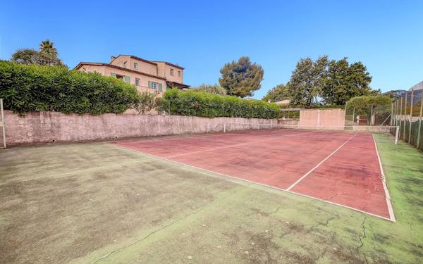 Maison à vendre    7 pièces •  La Gaude