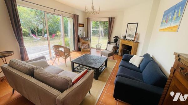 CARNAC : Maison familiale récente, au calme, proche bourg, 5 chambres