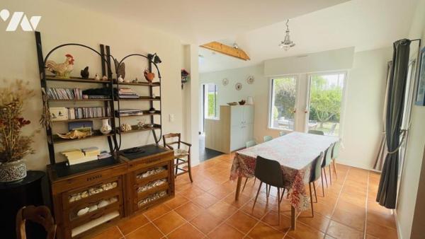 CARNAC : Maison familiale récente, au calme, proche bourg, 5 chambres