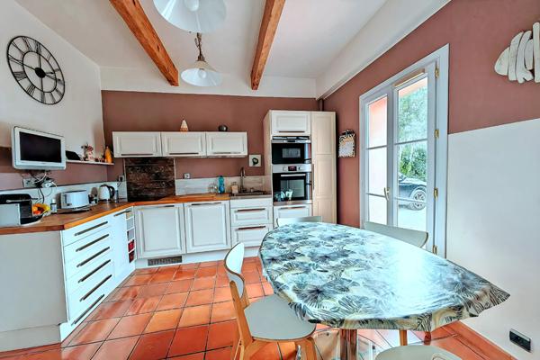 Villa Carqueiranne 5 pièce(s) 142 m2
