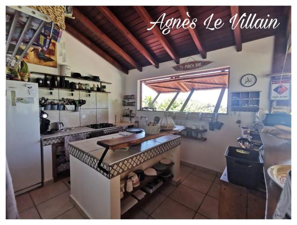 Maison Très Atypique Vue Mer avec Piscine + 2 Chambres d'Hôtes