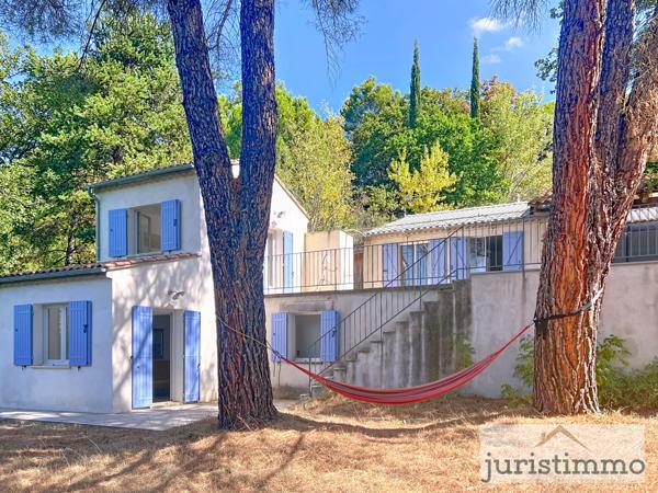 Mollans-sur-Ouvèze (26170) ***SOUS COMPROMIS*** Rare à la vente : Propriété avec 2 habitations indépendantes, grande piscine et vue dégag