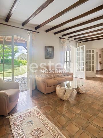 A vendre maison plain pied, garage double et terrain de 5135m² à Nérac