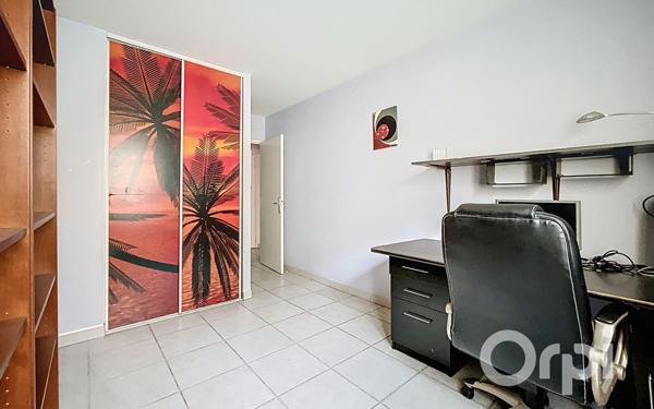 Appartement à vendre    5 pièces • 140,90 m2 Villeurbanne