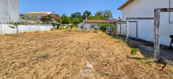 BORDEAUX CAUDERAN - Terrain constructible d'environ 288 m²  - Libre de constructeur - 1ère ligne