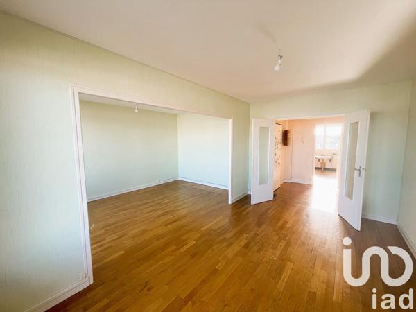 Appartement 4 pièces de 82 m² à Châlons-en-Champagne (51000)
