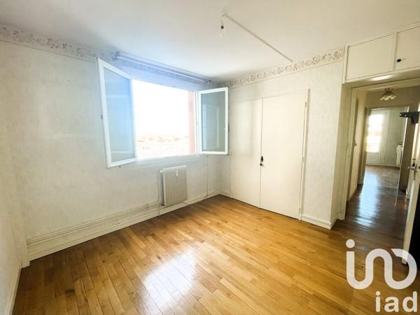 Appartement 4 pièces de 82 m² à Châlons-en-Champagne (51000)