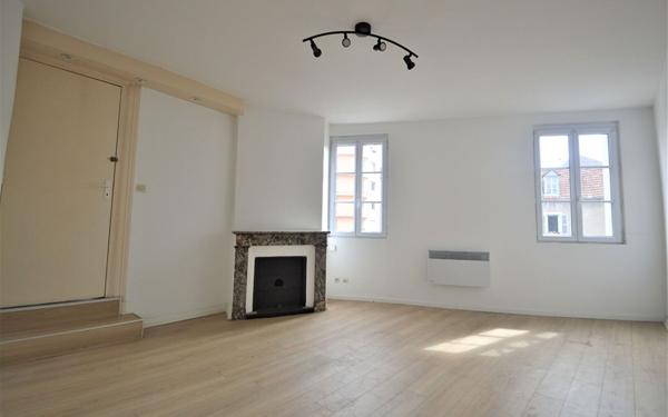 Appartement à louer    1 pièce •  Pau