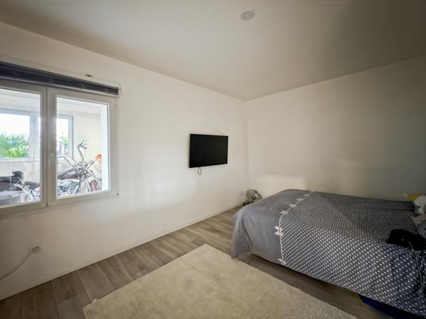 Massieux (01600) Belle maison familiale plain pied de 140 m² avec jardin – Massieux (01600) Possibilité d'un T3 indépendant