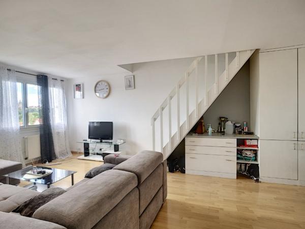 Appartement F4 80m² en duplex secteur Provins gare vendu loué