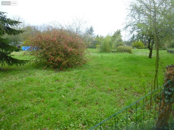 Terrain à Batir à vendre à Crotelles dans l'Indre-et-Loire (37380), ref : 095/997