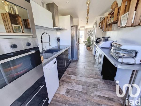 Appartement 3 pièces de 74 m² à Grasse (06130)