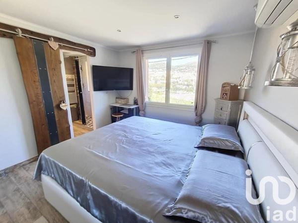 Appartement 3 pièces de 74 m² à Grasse (06130)