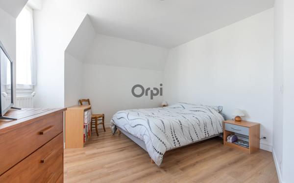 Appartement à vendre    4 pièces • 104,30 m2 Saint-Maurice