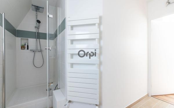 Appartement à vendre    4 pièces • 104,30 m2 Saint-Maurice