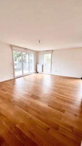 Location Appartement 5 pièces 101.6 m² - Rueil-malmaison 92500