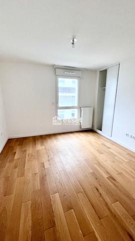 Location Appartement 5 pièces 101.6 m² - Rueil-malmaison 92500
