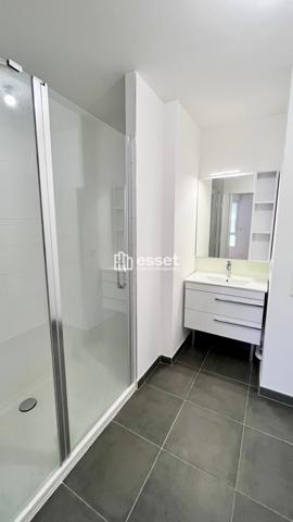 Location Appartement 5 pièces 101.6 m² - Rueil-malmaison 92500