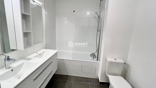 Location Appartement 5 pièces 101.6 m² - Rueil-malmaison 92500
