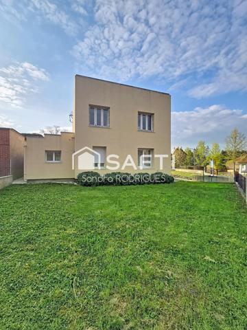 Maison individuelle avec jardin proche de l'axe Saint-Quentin /Laon et à 3 min de l'A26