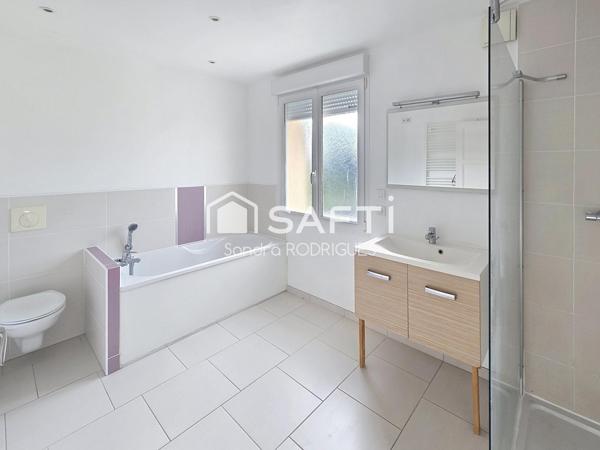 Maison individuelle avec jardin proche de l'axe Saint-Quentin /Laon et à 3 min de l'A26