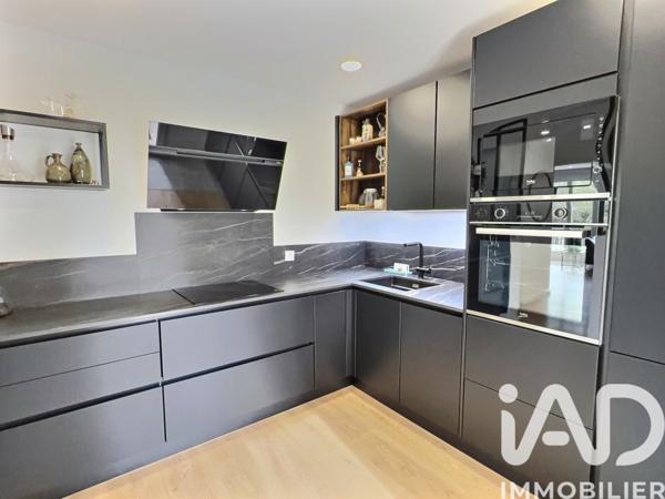Maison à vendre 5 pièces 142 m² Bandol