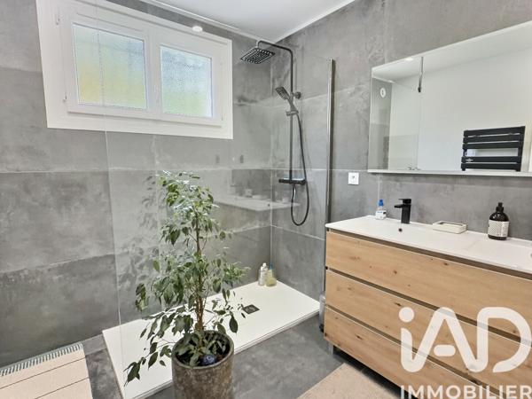 Maison à vendre 5 pièces 142 m² Bandol