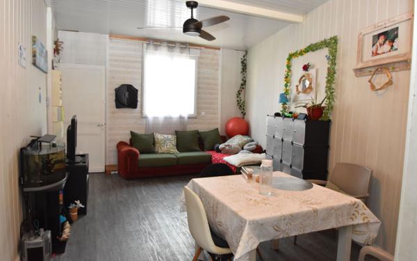 Immeuble à vendre    6 pièces •  Hagetmau