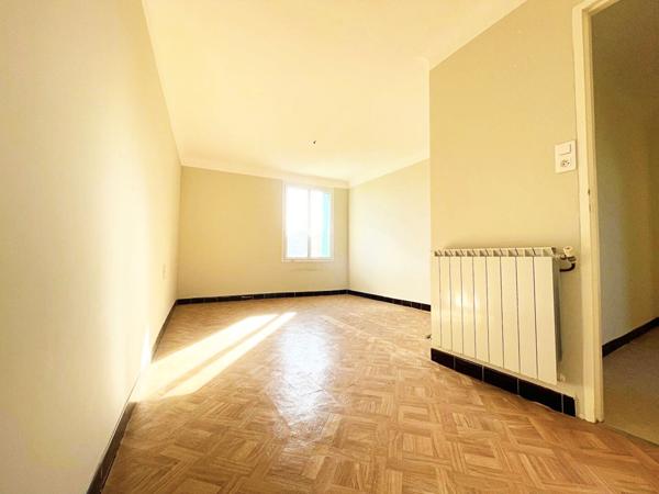 Maison de village à Velleron 6 pièce(s) 136 m2