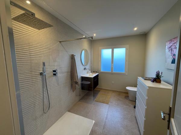 ASCAIN Superbe maison familiale rénovée avec vue montagne