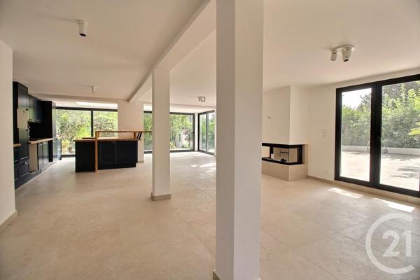 Maison à vendre  7 pièces - 168 m2 LE ROURET - 06