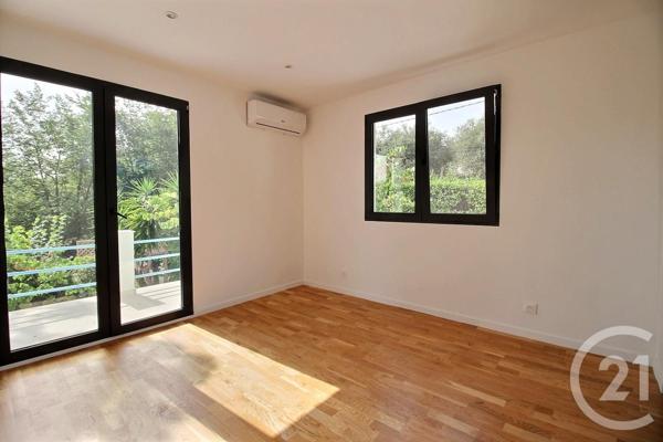 Maison à vendre  7 pièces - 168 m2 LE ROURET - 06