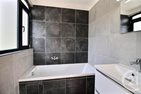 Maison à vendre  7 pièces - 168 m2 LE ROURET - 06