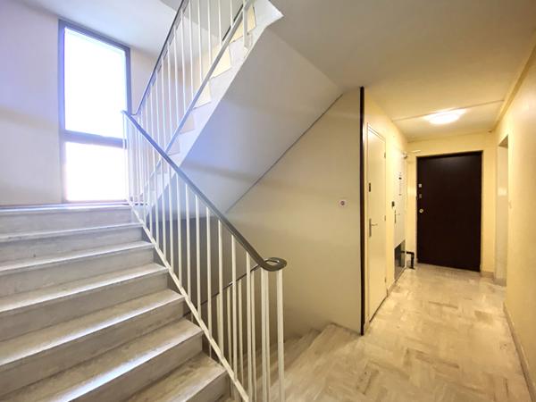 Appartement à vendre à Vannes 2 pièces Ascenseur, Parking Cave Balcon