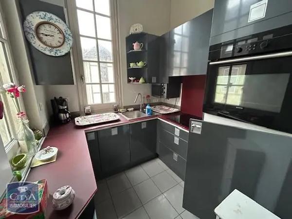 Appartement à louer 2 pièces 56.01m²