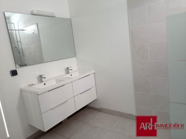 A LOUER T2 MEUBLE / CV SAINT-PIERRE