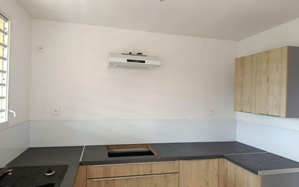 Maison à vendre    6 pièces •  Le Gosier