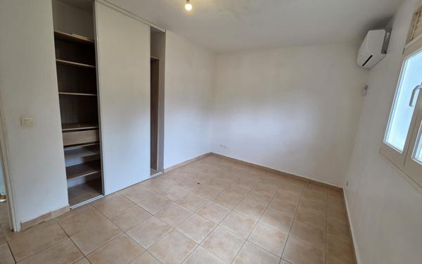 Maison à vendre    6 pièces •  Le Gosier