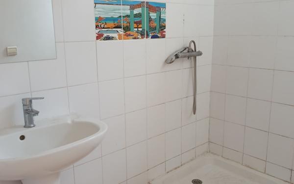 Maison à vendre    6 pièces •  Le Gosier