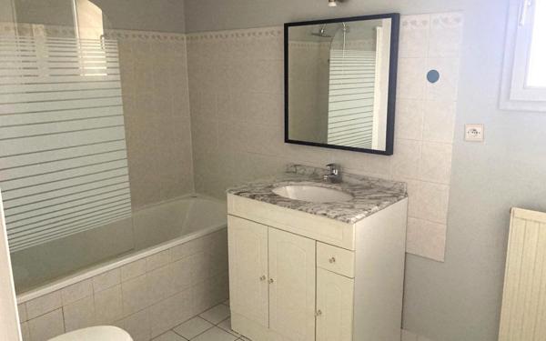 Maison à louer    5 pièces •  Pierre-Bénite