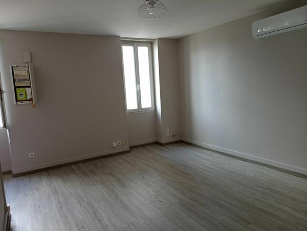 Appartement à louer    2 pièces •  Mont-de-Marsan