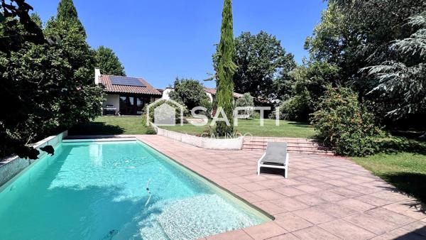 Maison 6 pièces 210m²