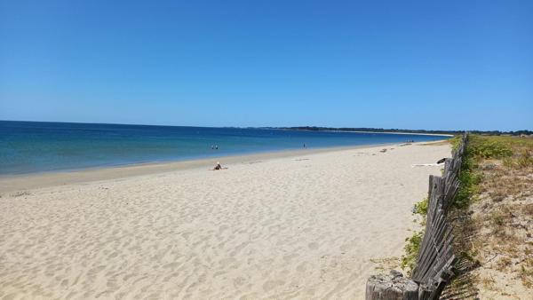 Terrain constructible - Accès plage Landrezac - 792 m2