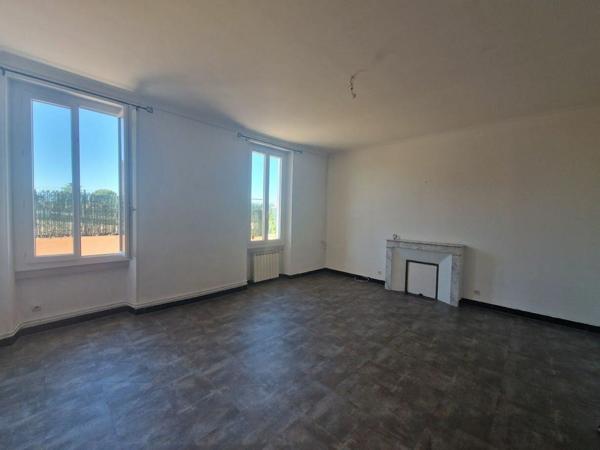 Appartement à louer    4 pièces • 103,26 m2 Pont-Saint-Esprit