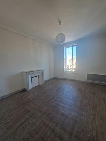 Appartement à louer    4 pièces • 103,26 m2 Pont-Saint-Esprit